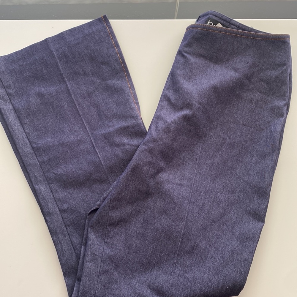 Bebe high waisted Ankle pants size 2 - Picture 3 of 6